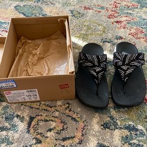 Fitflop- black- sparkly- flip flop- ladies size 8